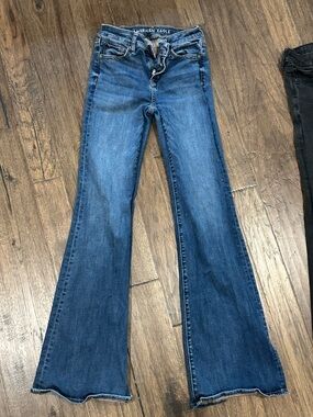 American Eagle Outfitters Women's Blue Flare Jeans Long